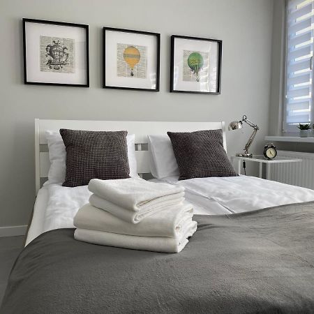 Apartament Os. Blekitne 10H Dzierżoniów Esterno foto