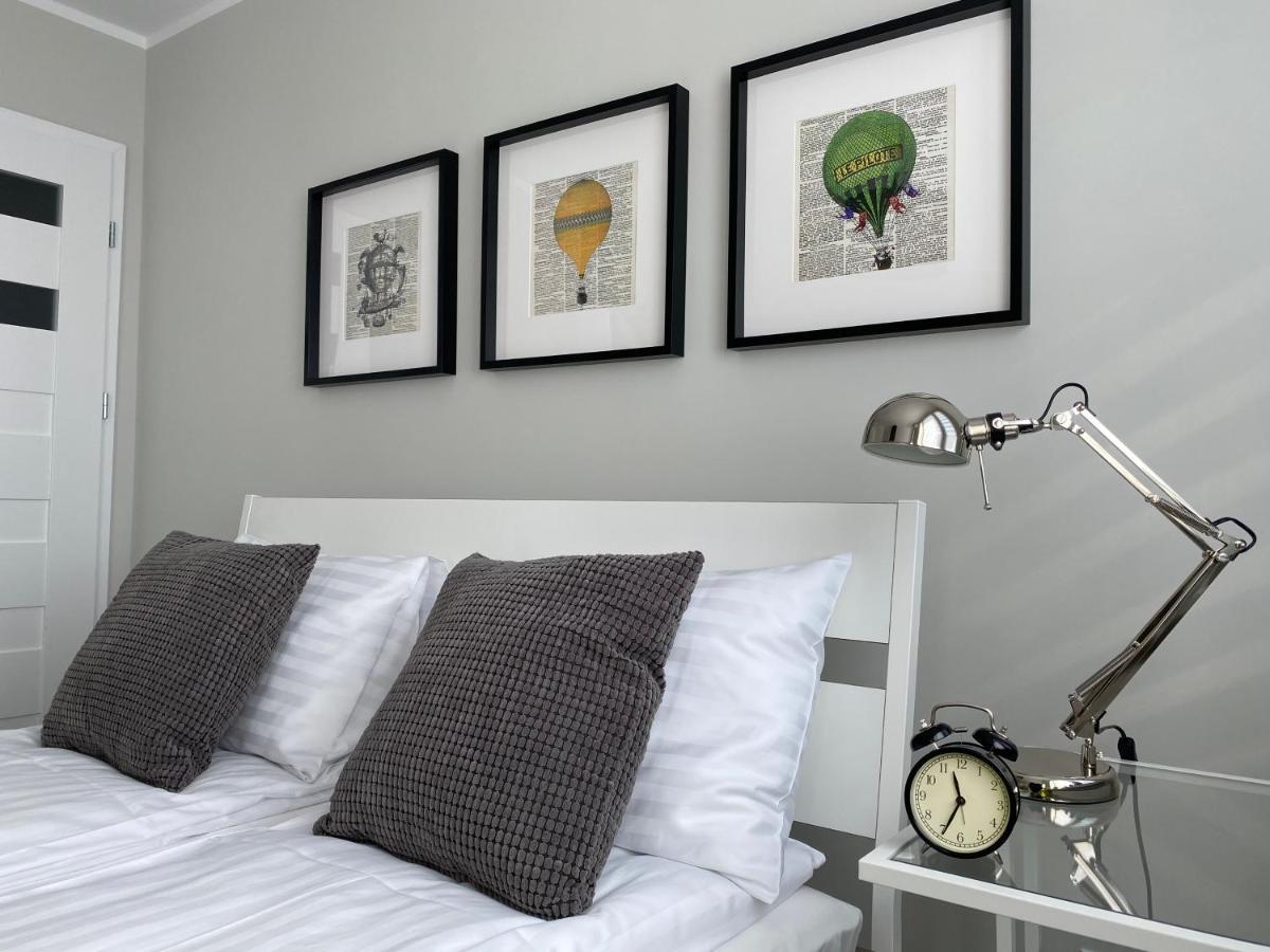 Apartament Os. Blekitne 10H Dzierżoniów Esterno foto