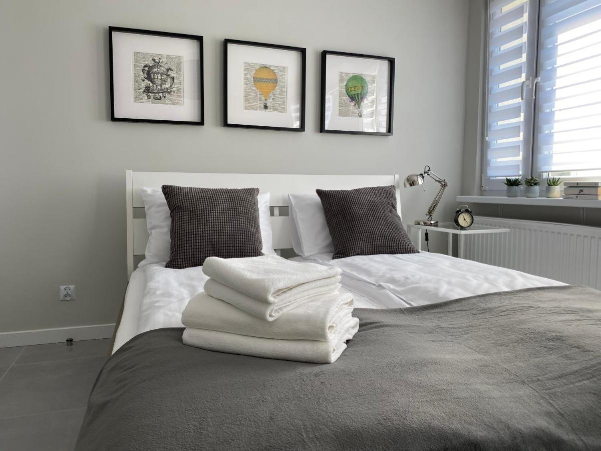 Apartament Os. Blekitne 10H Dzierżoniów Esterno foto